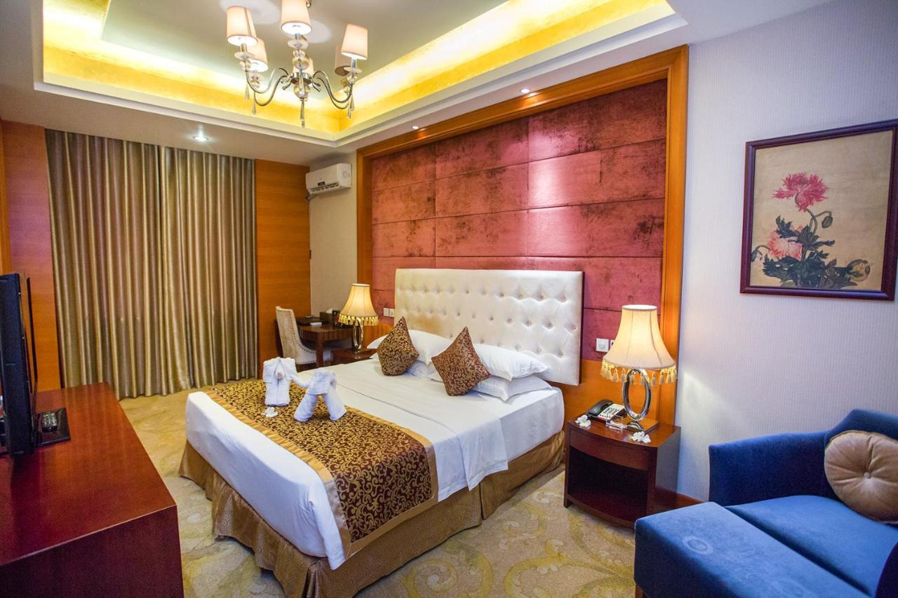 Dork Jumpa Hotel Vientiane Exteriör bild