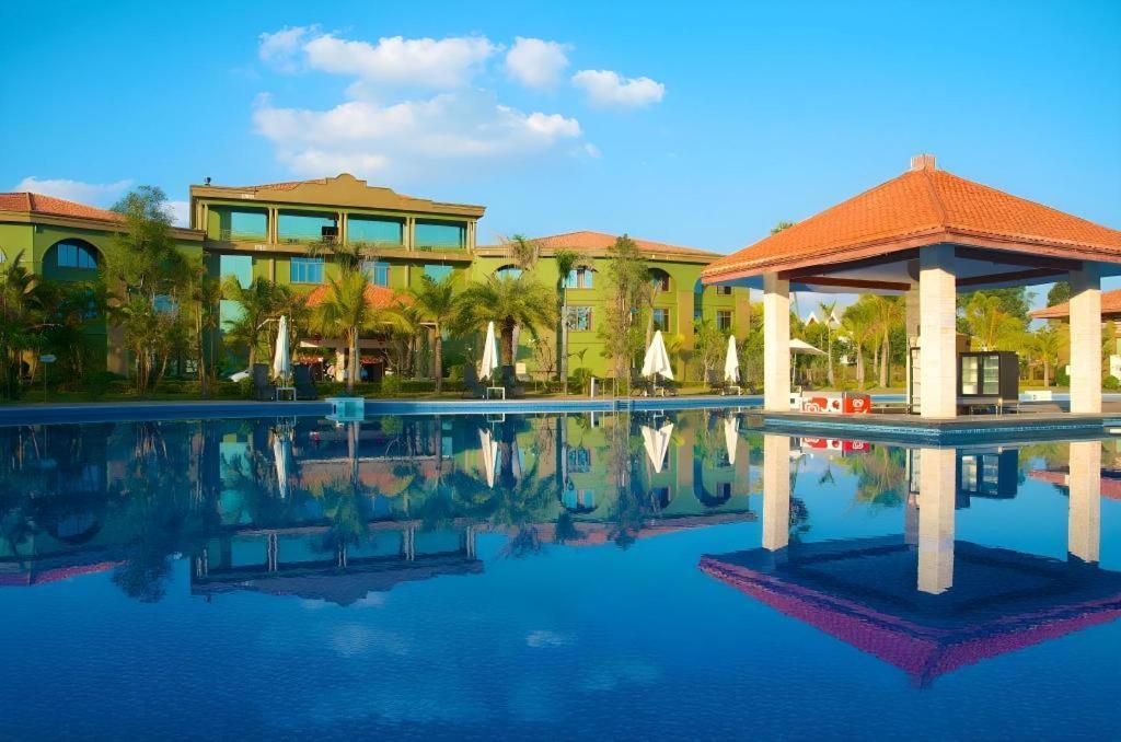 Dork Jumpa Hotel Vientiane Exteriör bild
