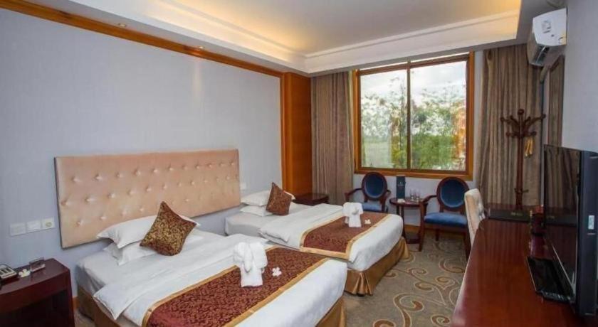 Dork Jumpa Hotel Vientiane Exteriör bild