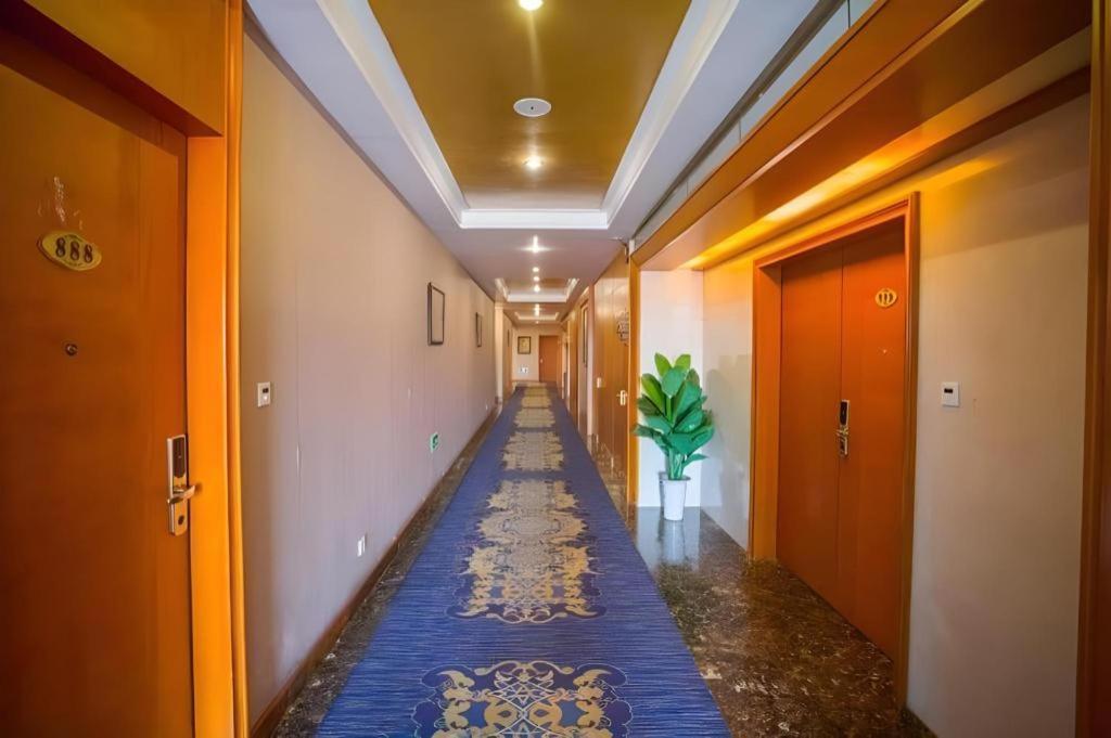 Dork Jumpa Hotel Vientiane Exteriör bild